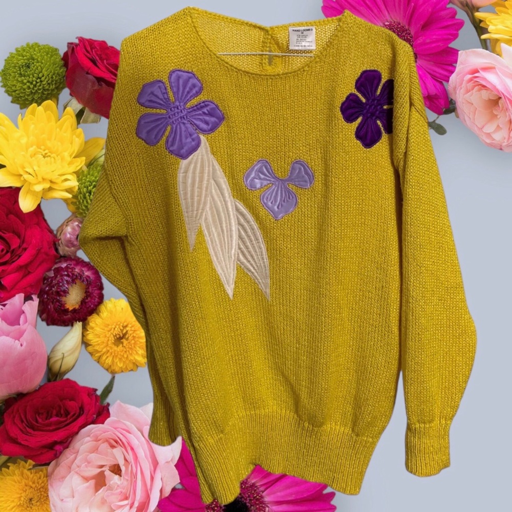 VINTAGE HAND LOOMED KNIT YELLOW FLORAL PULLOVER SWEATER BOATNECK YELLOW SWEATER